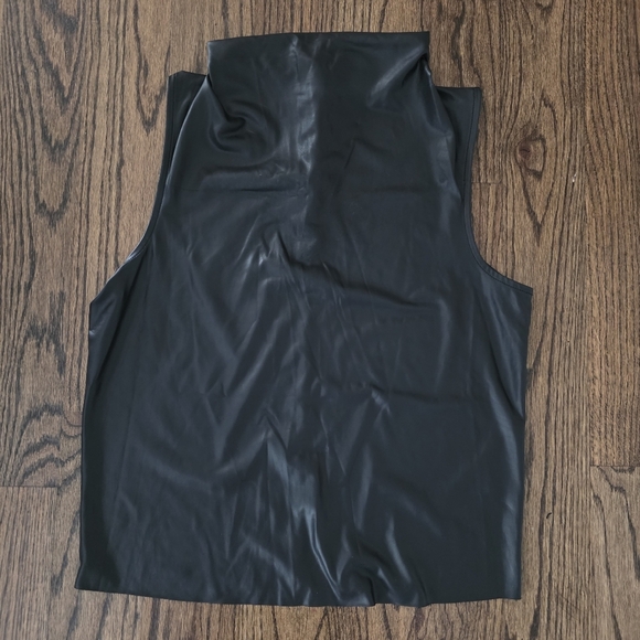 Leith Black Leather Sleeveless Top Zipper Back Closure Size Small - Picture 8 of 8
